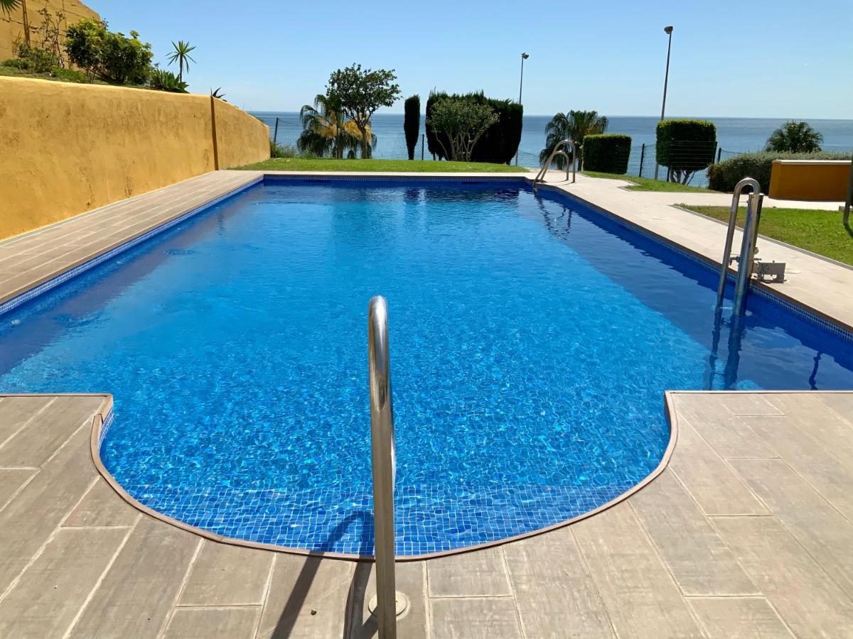 Apartamento De 2 Dormitorios, Gran Terraza, Vistas Al Mar Cerca Playa Carvajal Benalmadena Luaran gambar