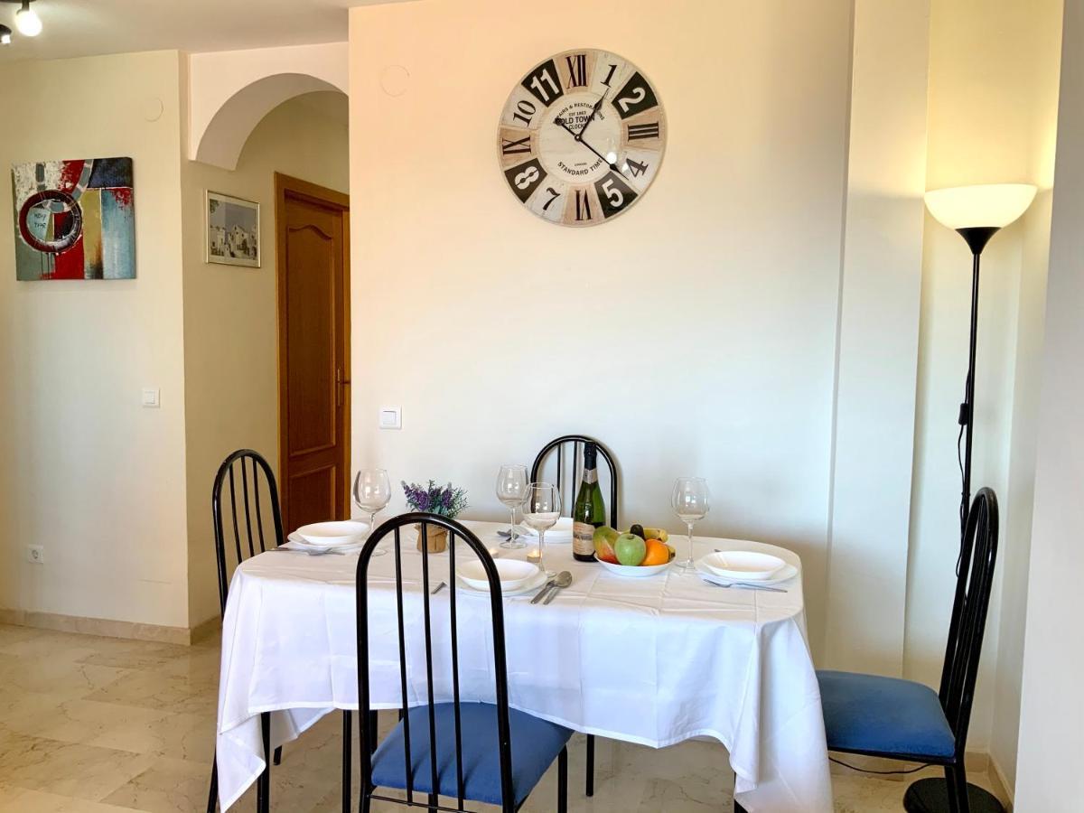 Apartamento De 2 Dormitorios, Gran Terraza, Vistas Al Mar Cerca Playa Carvajal Benalmadena Luaran gambar