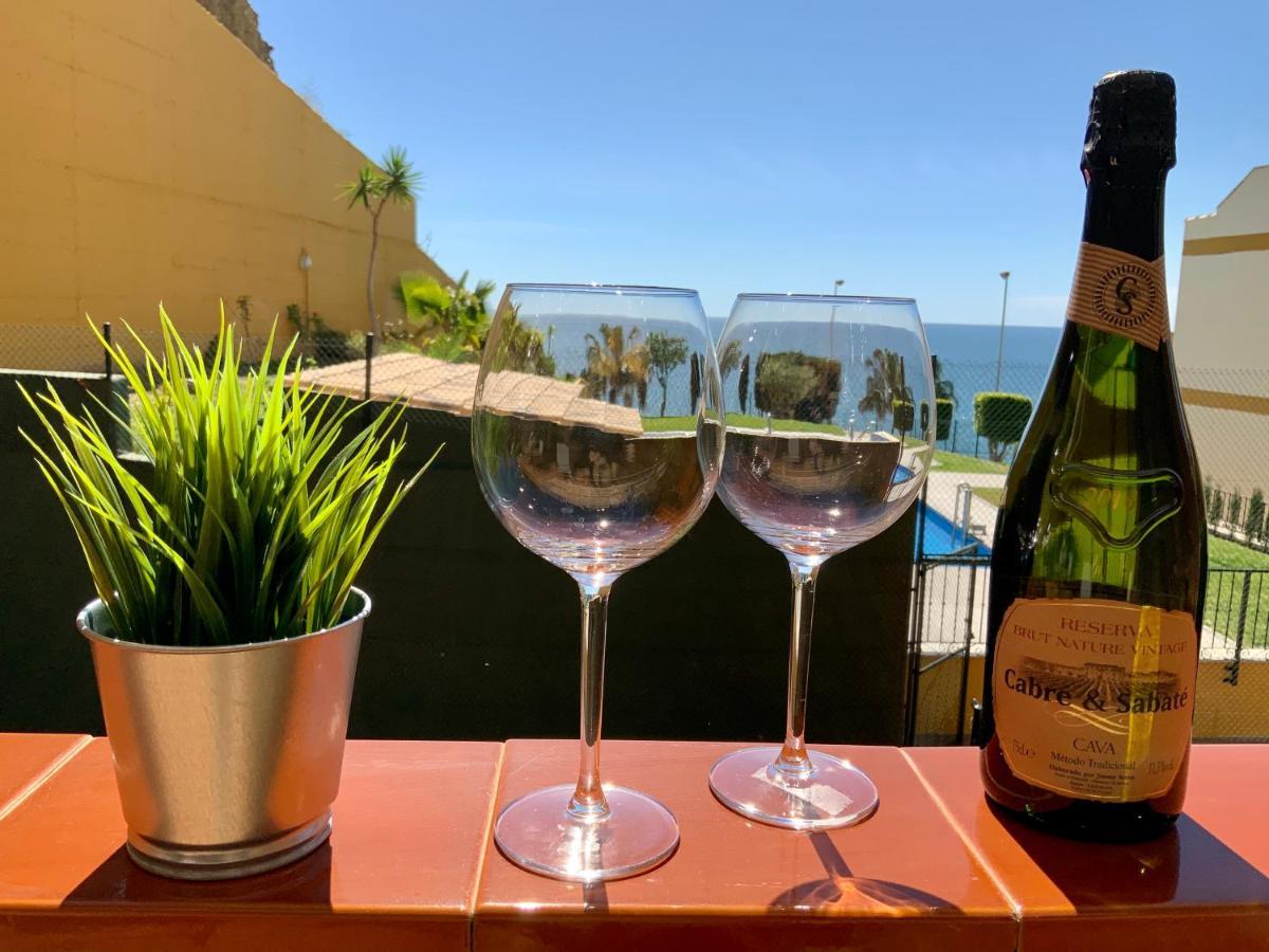 Apartamento De 2 Dormitorios, Gran Terraza, Vistas Al Mar Cerca Playa Carvajal Benalmadena Luaran gambar