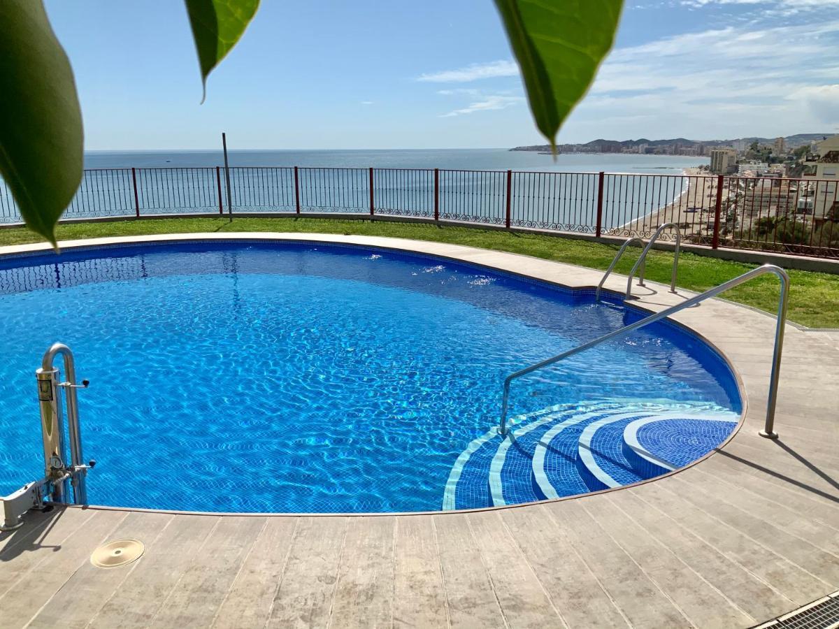 Apartamento De 2 Dormitorios, Gran Terraza, Vistas Al Mar Cerca Playa Carvajal Benalmadena Luaran gambar